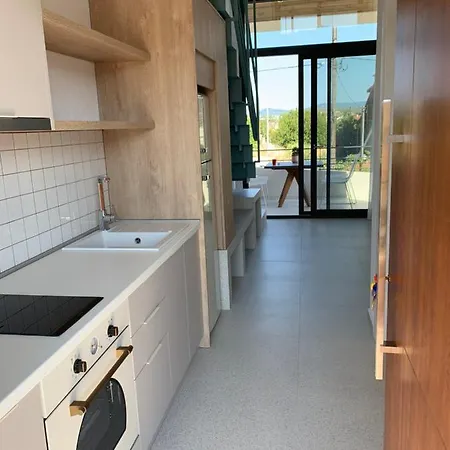 Aella Apartment *